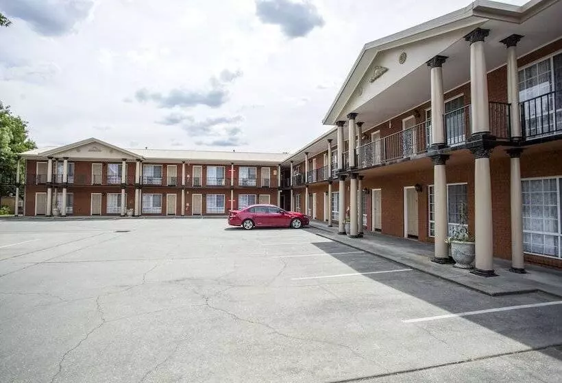 酒店 Meramie Motor Inn