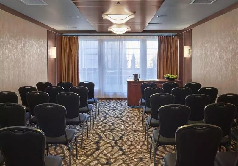 Metterra Hotel On Whyte