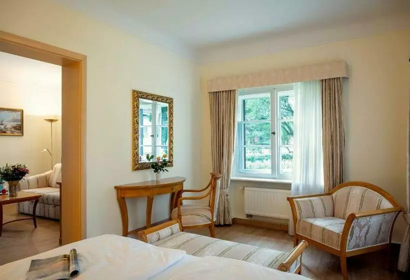 ホテル Romantik  Bayrisches Haus Potsdam