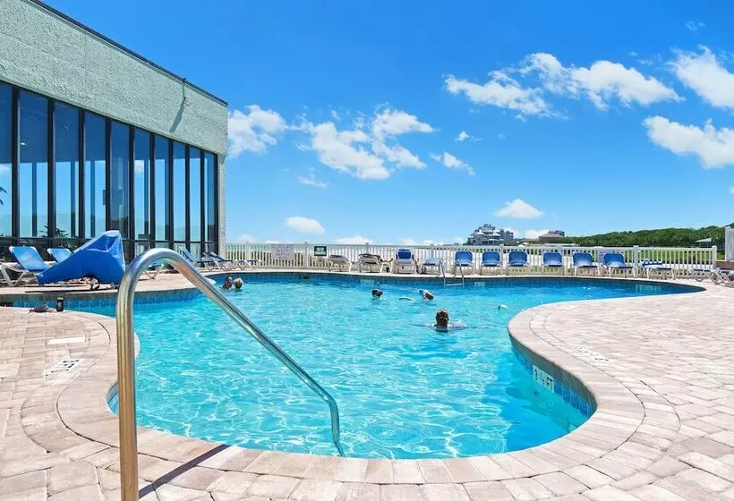 هتل Sands Beach Club Resort