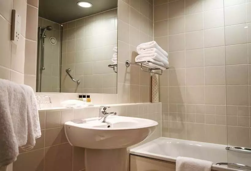 Отель The Red Lion