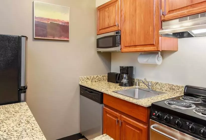 Отель Towneplace Suites By Marriott College Station