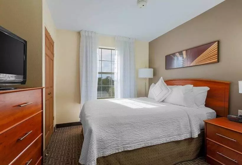 Отель Towneplace Suites By Marriott College Station