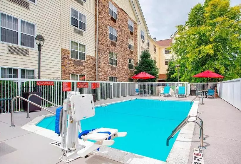 Отель Towneplace Suites Knoxville Cedar Bluff