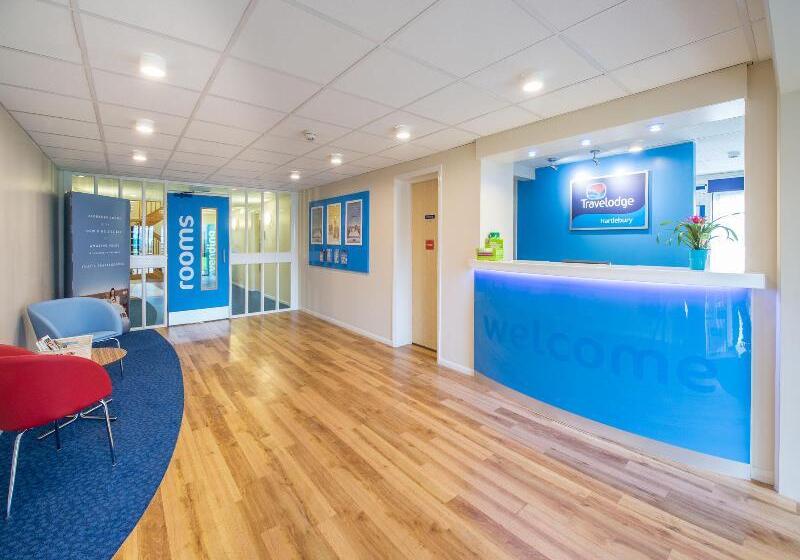 호텔 Travelodge Hartlebury