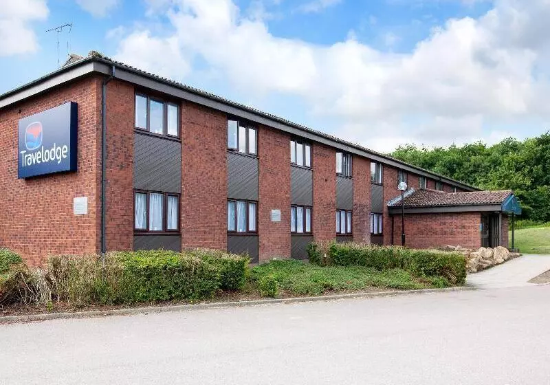 Отель Travelodge Ipswich Stowmarket