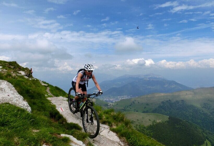 ホテル Villa Del Sole Garni