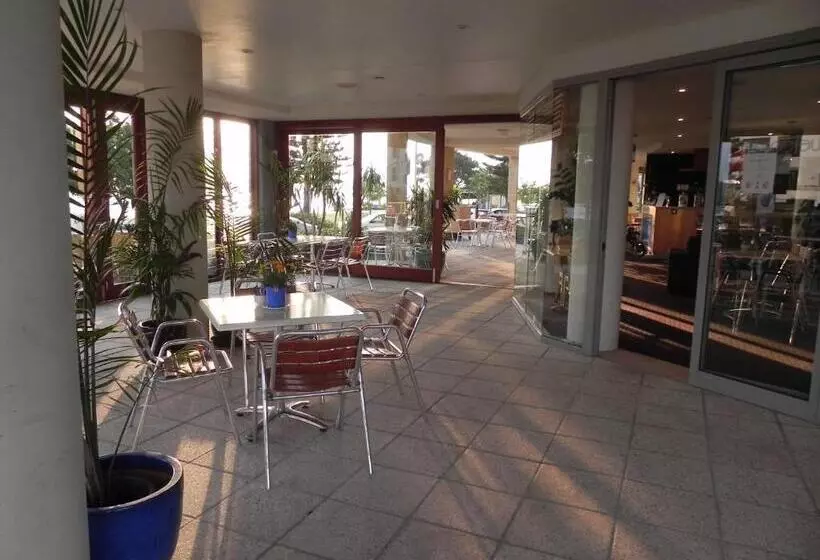 Riverside Holiday Apartments