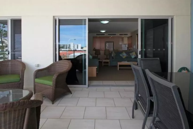 Riverside Holiday Apartments