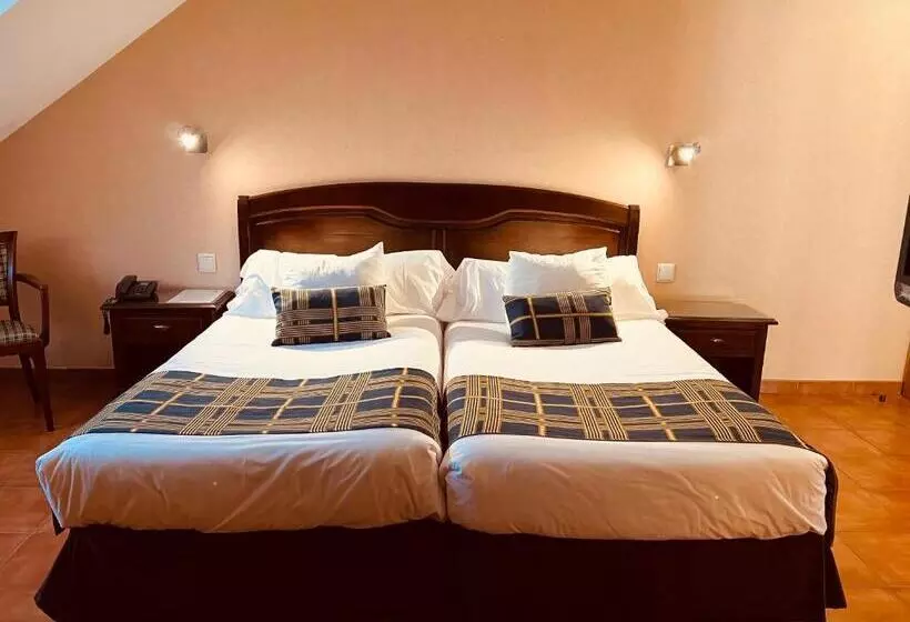 Hospedium Hotel Los Lanceros