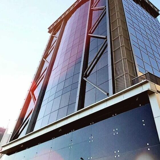 Le Luxe Suites Hotel & Spa