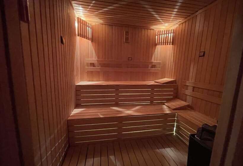 Le Luxe Suites Hotel & Spa