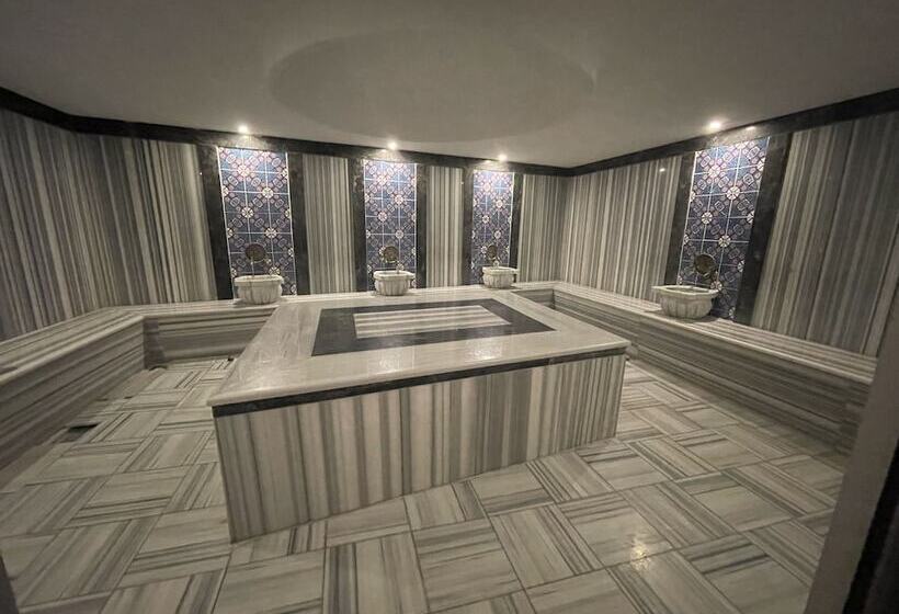 Le Luxe Suites Hotel & Spa