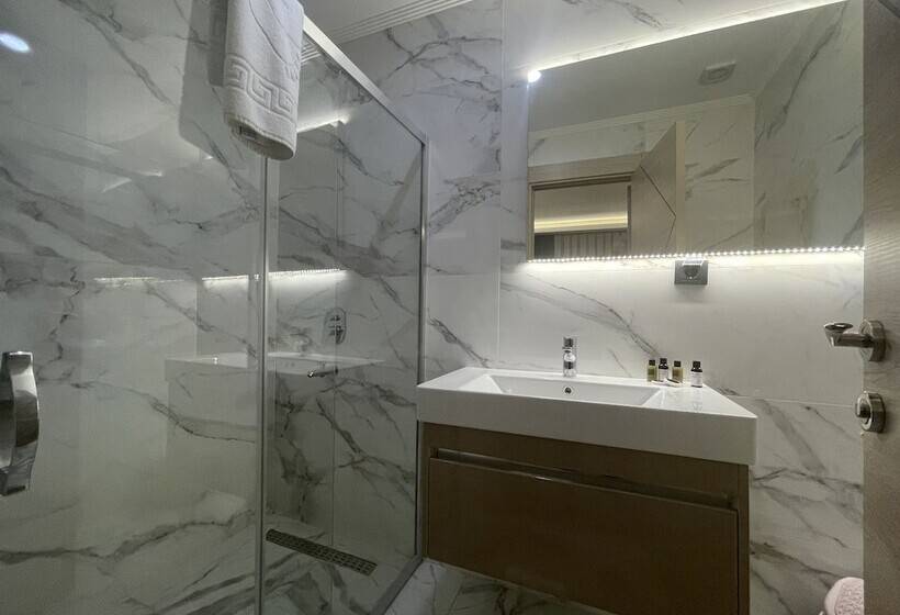 Le Luxe Suites Hotel & Spa