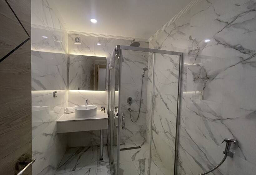 Le Luxe Suites Hotel & Spa