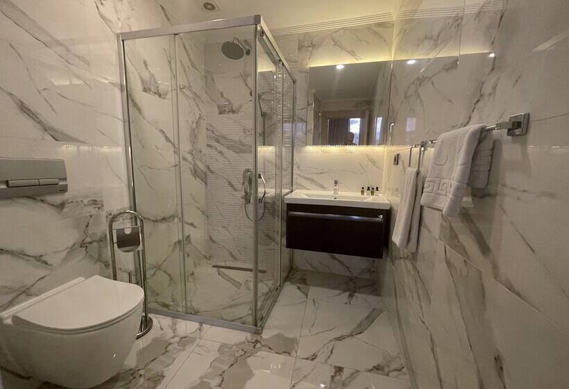 Le Luxe Suites Hotel & Spa