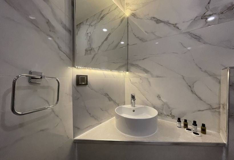 Le Luxe Suites Hotel & Spa