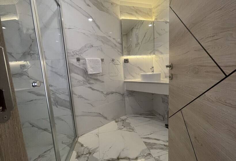 Le Luxe Suites Hotel & Spa