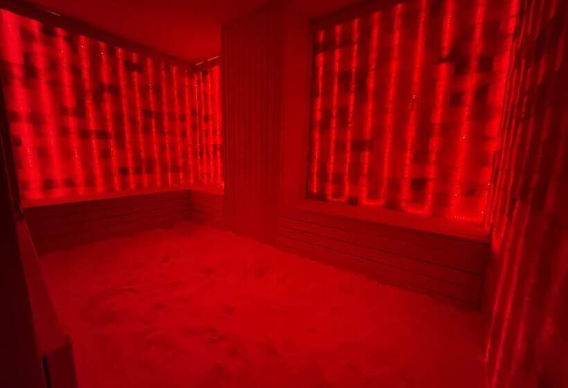 Le Luxe Suites Hotel & Spa