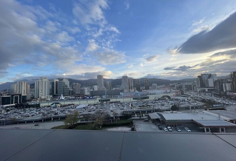 Le Luxe Suites Hotel & Spa