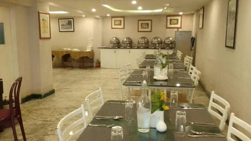 בית מלון כפרי Mango Hill Central Ooty