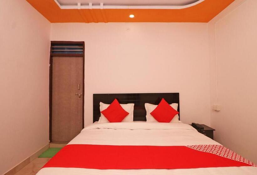 ホテル Oyo 37918 Signature Inn