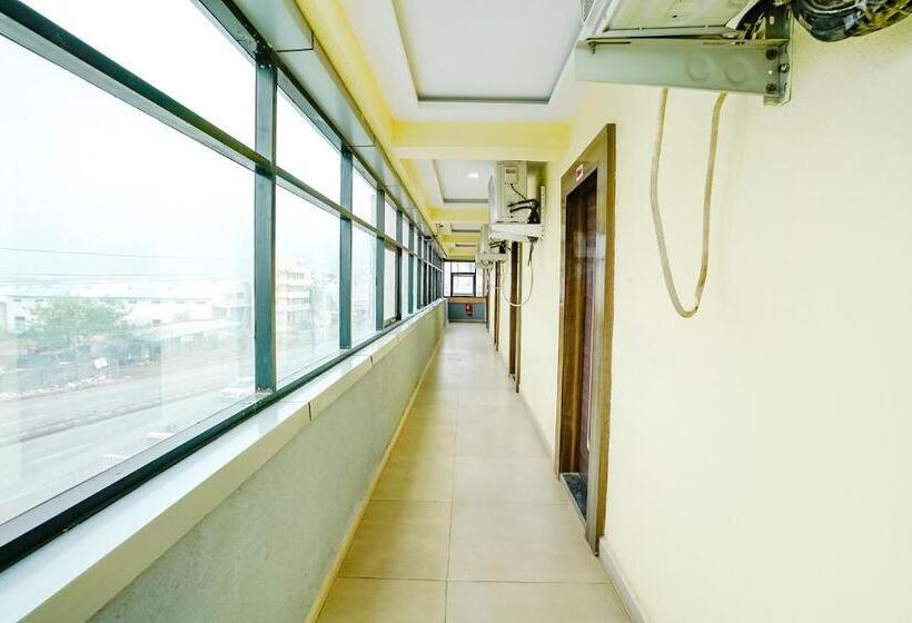 Fabhotel Rahul Executive