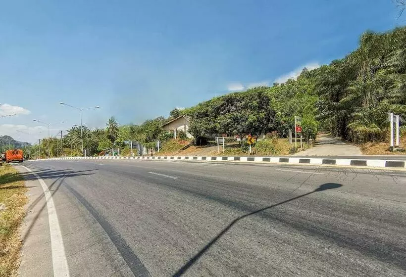 هتل Oyo 608 Maleena Home