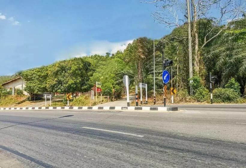 هتل Oyo 608 Maleena Home