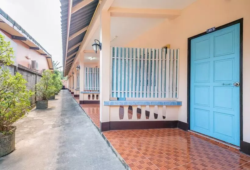 هتل Oyo 608 Maleena Home