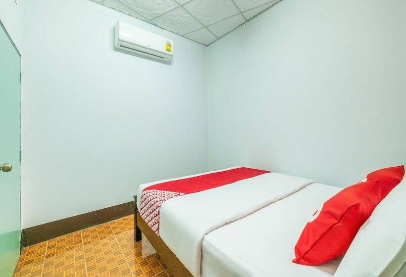 호텔 Oyo 608 Maleena Home