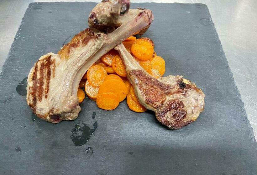 בית מלון כפרי Ristorante Scirocco