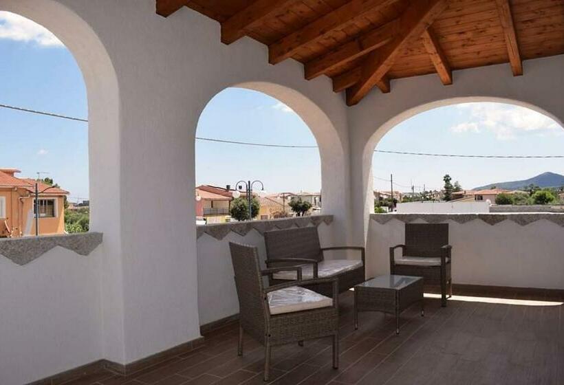 بنسيون Corallo Rooms