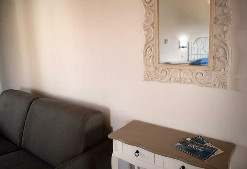 بنسيون Corallo Rooms