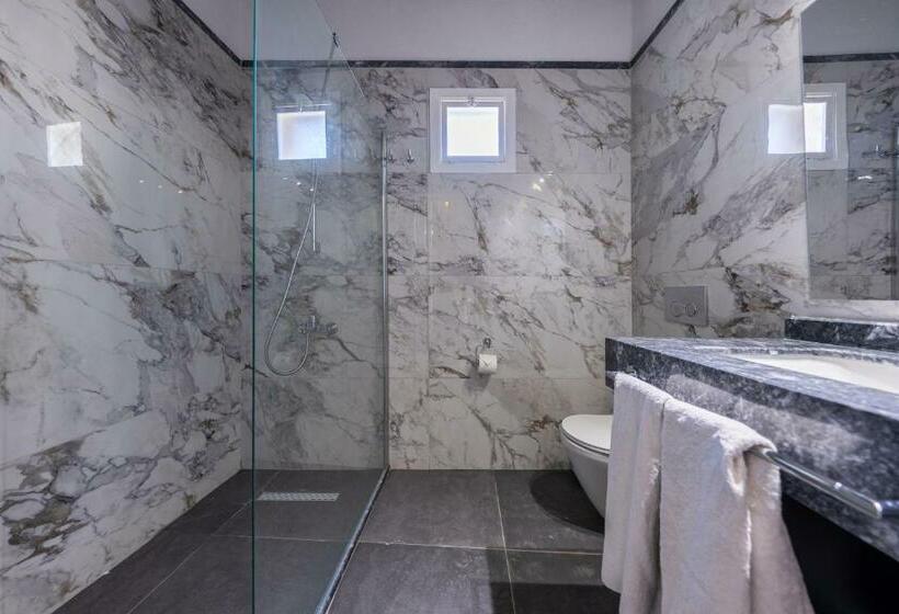 بنسيون La Regina Veneziana