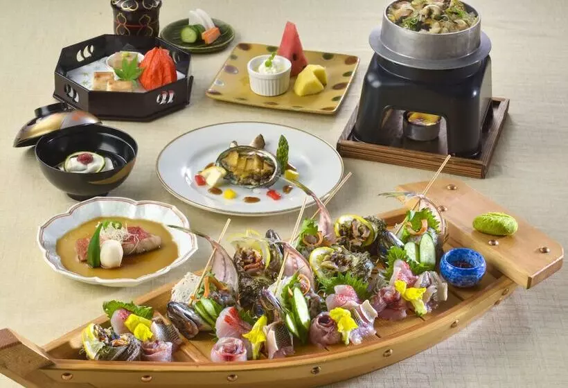 ریوکان The Gran Resort Elegante Atami
