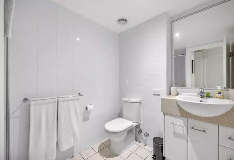 Tingeera Bespoke Beachfront Apartments