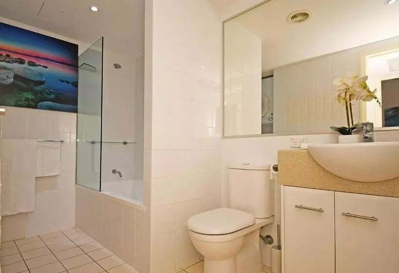 Tingeera Bespoke Beachfront Apartments