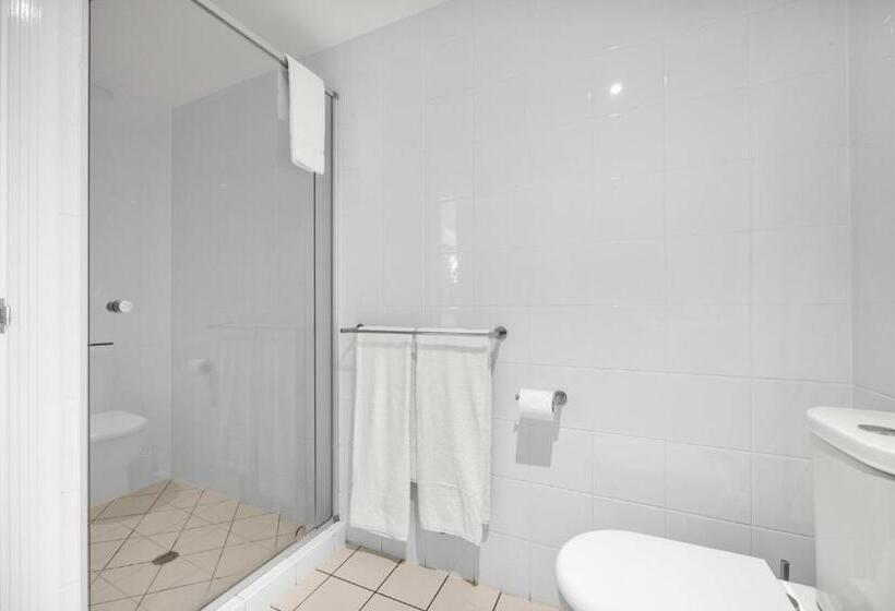 Tingeera Bespoke Beachfront Apartments