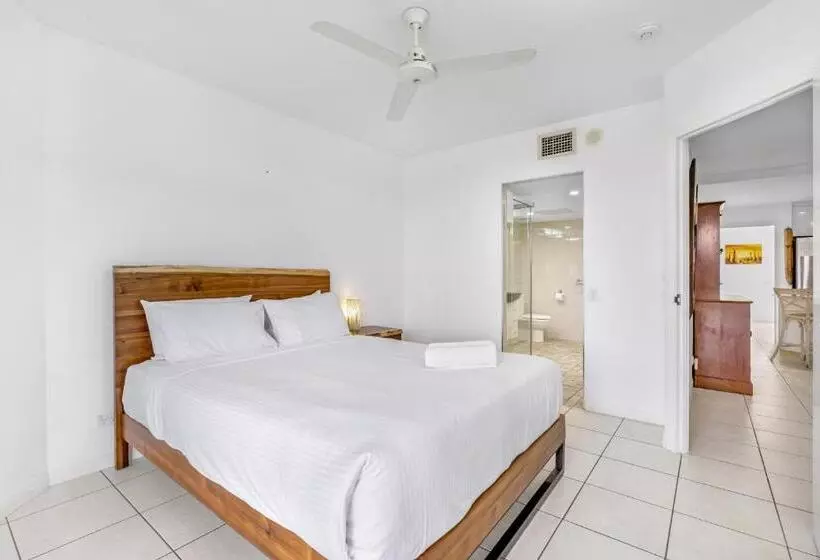 Tingeera Bespoke Beachfront Apartments