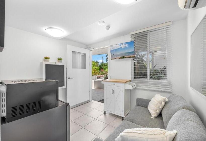 Tingeera Bespoke Beachfront Apartments