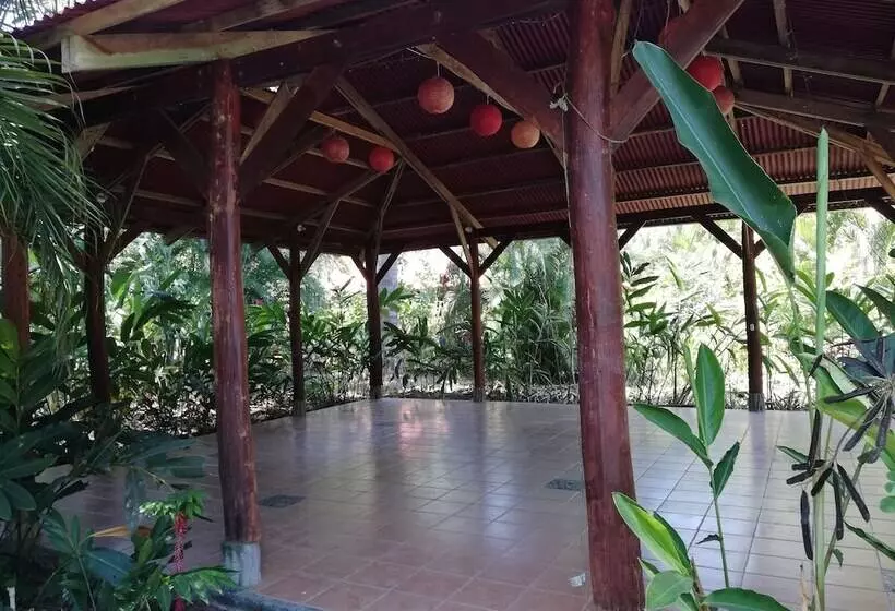 Aamiaismajoitus (B&B) Mundo Goub Art