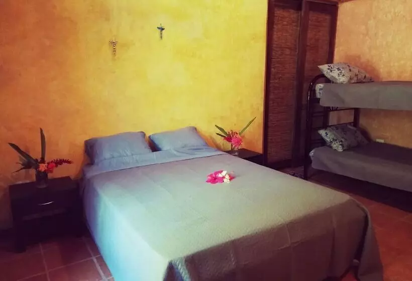 Aamiaismajoitus (B&B) Mundo Goub Art