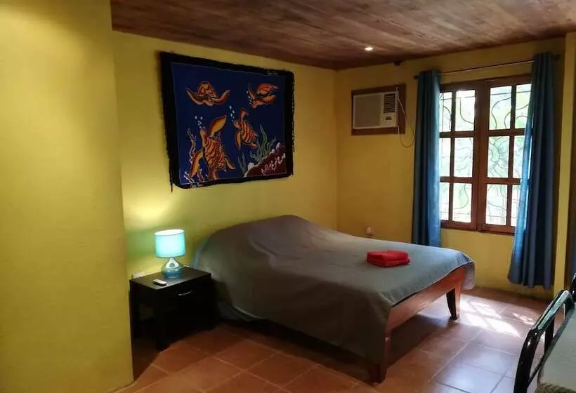 Aamiaismajoitus (B&B) Mundo Goub Art