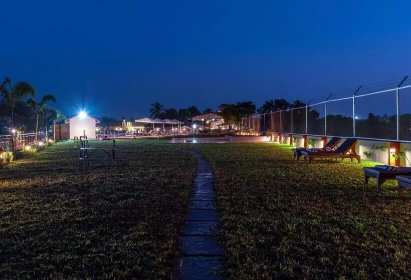 ホテル Salcete Beach Resort
