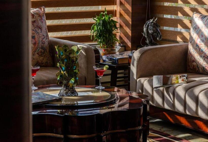 فندق Salcete Beach Resort