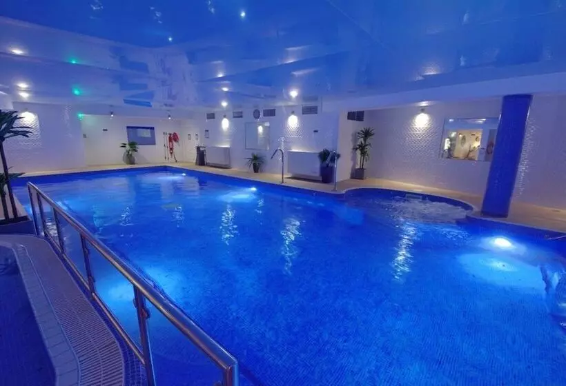 Hotel Schull Harbour