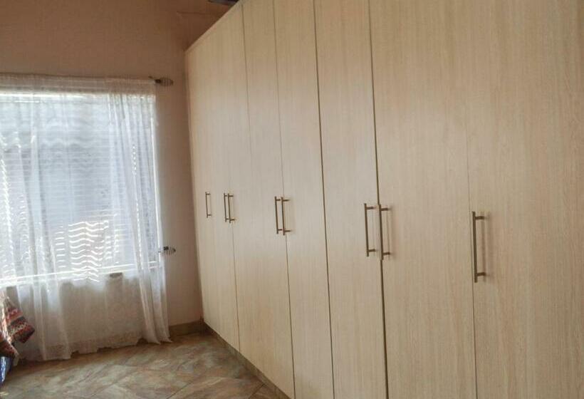 Pension Mbs Guest House