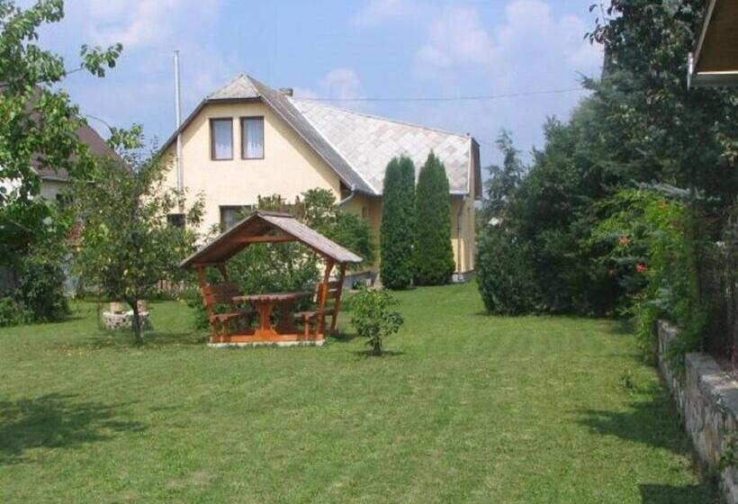 פנסיון éva Vendégház