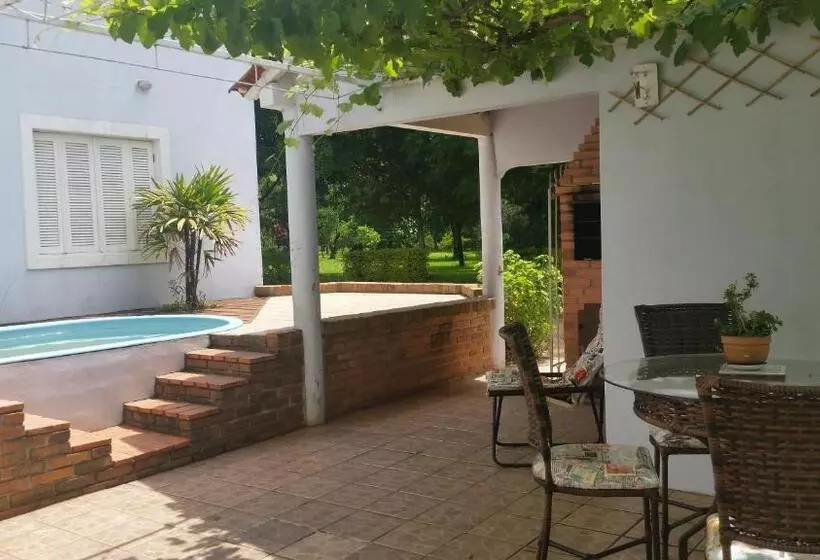 Aamiaismajoitus (B&B) Chácara Rosa Cortiana